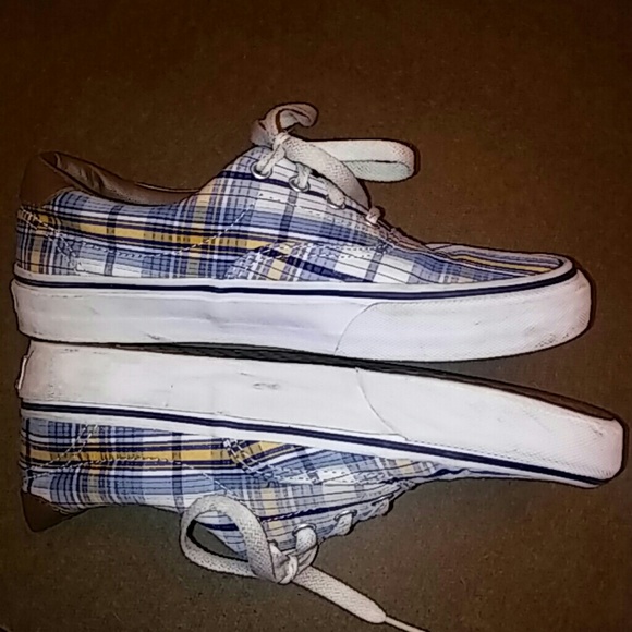 Vans - Picture 2 of 6